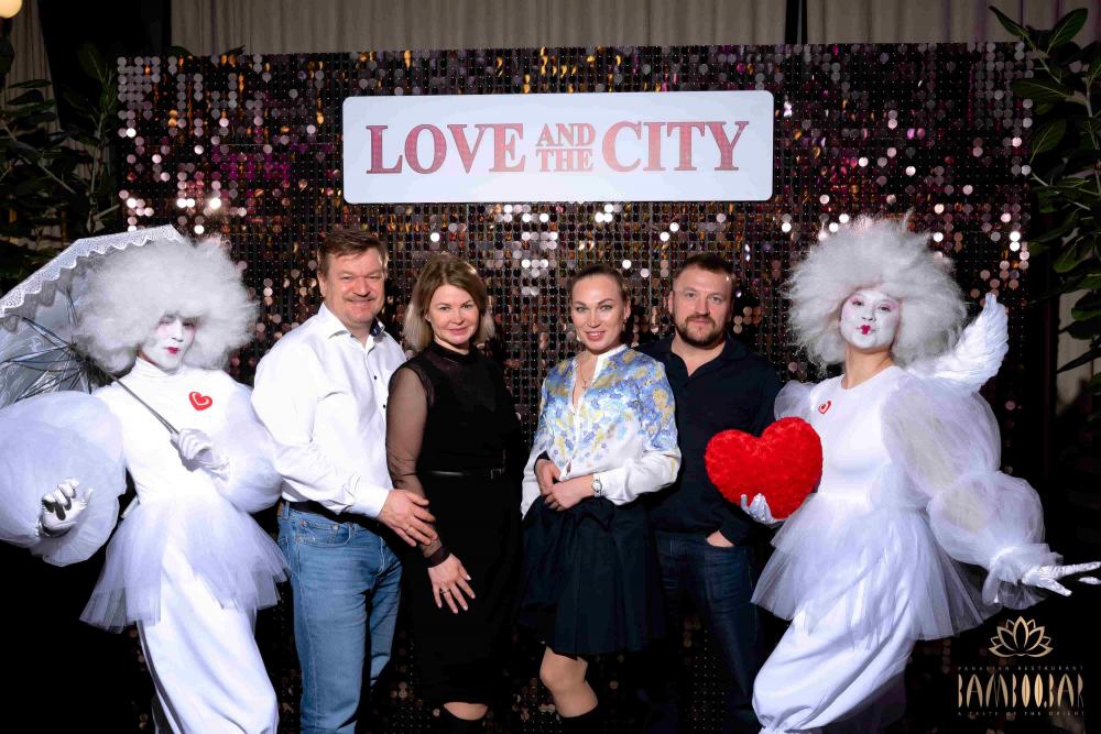 слайд №47 : Love in the City